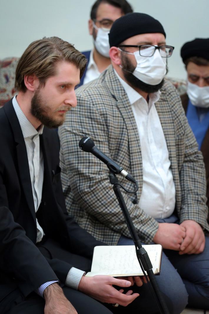 یورپ میں طلبہ کی اسلامی انجمنوں کی یونین کے ارکان کی رہبر انقلاب اسلامی سے ملاقات