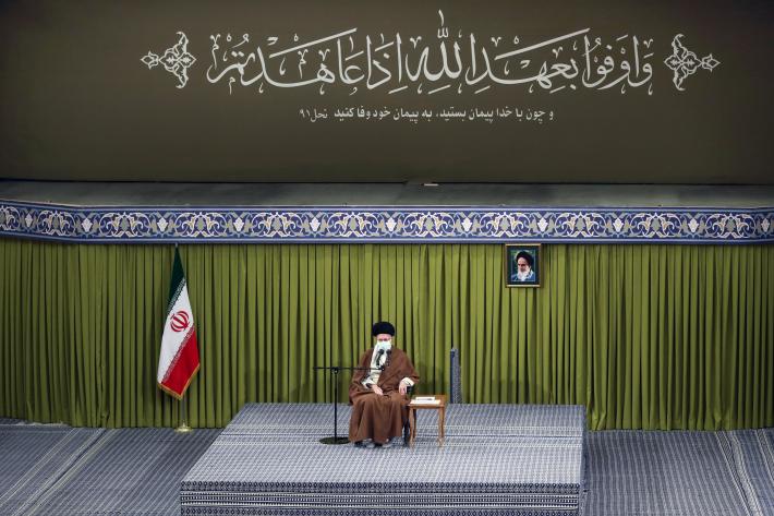 پارلیمنٹ مجلس شورائے اسلامی کے ارکان نے رہبر انقلاب اسلامی سے ملاقات کی
