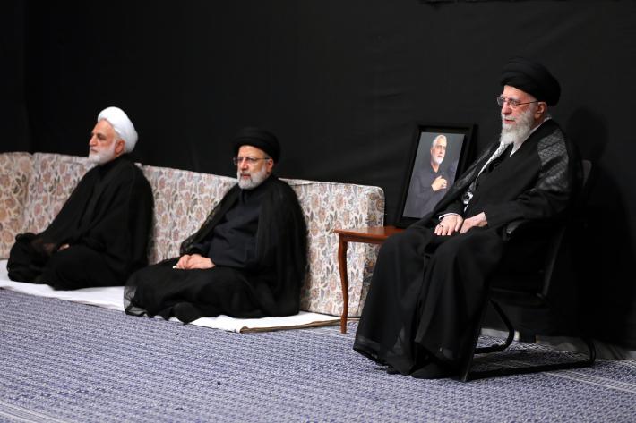 تہران کے حسینیہ امام خمینی میں شام غریباں کی مجلس