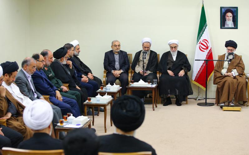 شہید علما پر کانفرنس کی منتظمہ کمیٹی کے ارکان کی رہبر انقلاب اسلامی سے ملاقات