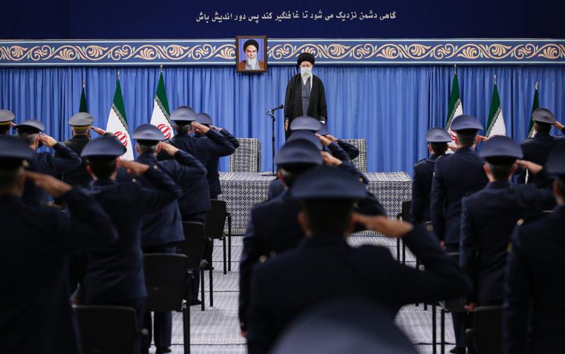ایٹمی معاہدے کے کمٹمنٹ کی طرف لوٹنے کے لئے ایران کی شرط، تمام پابندیوں کا خاتمہ ہے