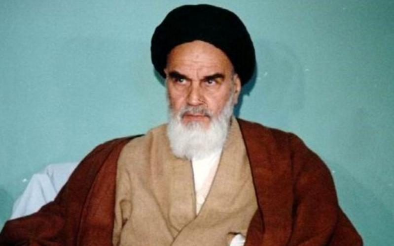 بقول امام خمینی: امریکا، ملک کی ہر جگہ ہنگامہ مچانے کی کوشش میں ہے