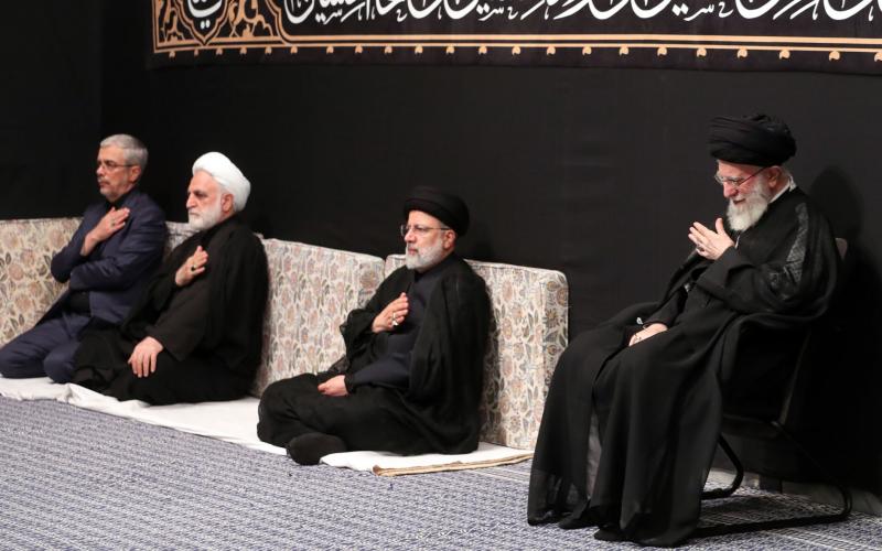 حسینیہ امام خمینی تہران، شب عاشور کی مجلس میں معروف نوحہ خواں مہدی رسولی کا نوحہ 