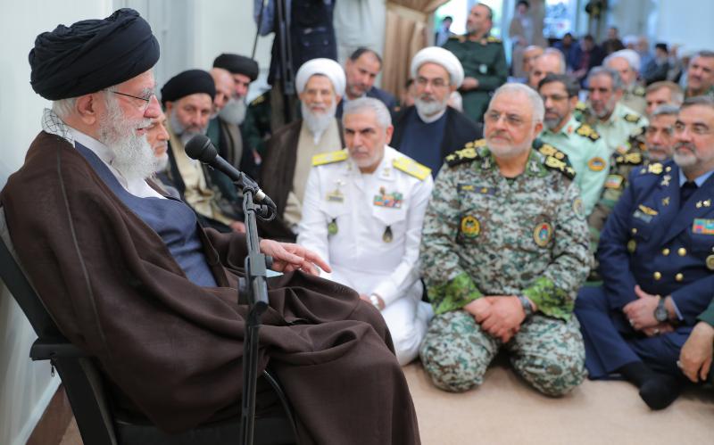 مسلح فورسز کے  کمانڈروں کی رہبر انقلاب اسلامی سے ملاقات